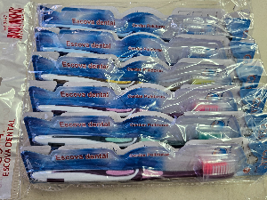 Escova de Dente c/12 Adulto